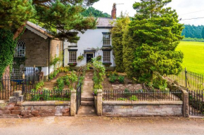Cheshire Countryside, Delamere Forest, Family Retreat Rose Cottage